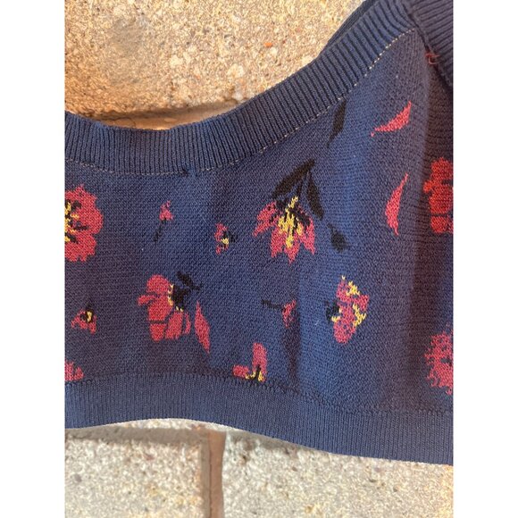 Zara Navy Blue Floral Knit Crop Top With Button Detail - Picture 6 of 8
